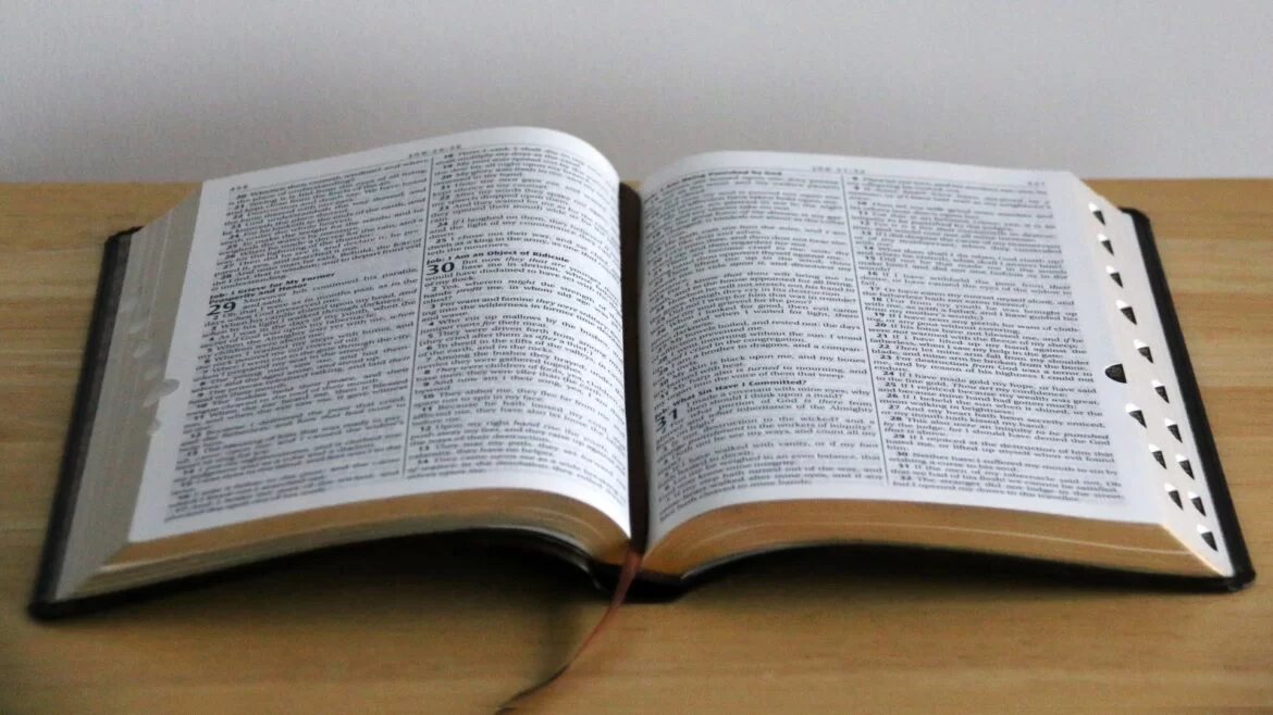 10 Powerful Bible Verses to Reflect and Their Lessons